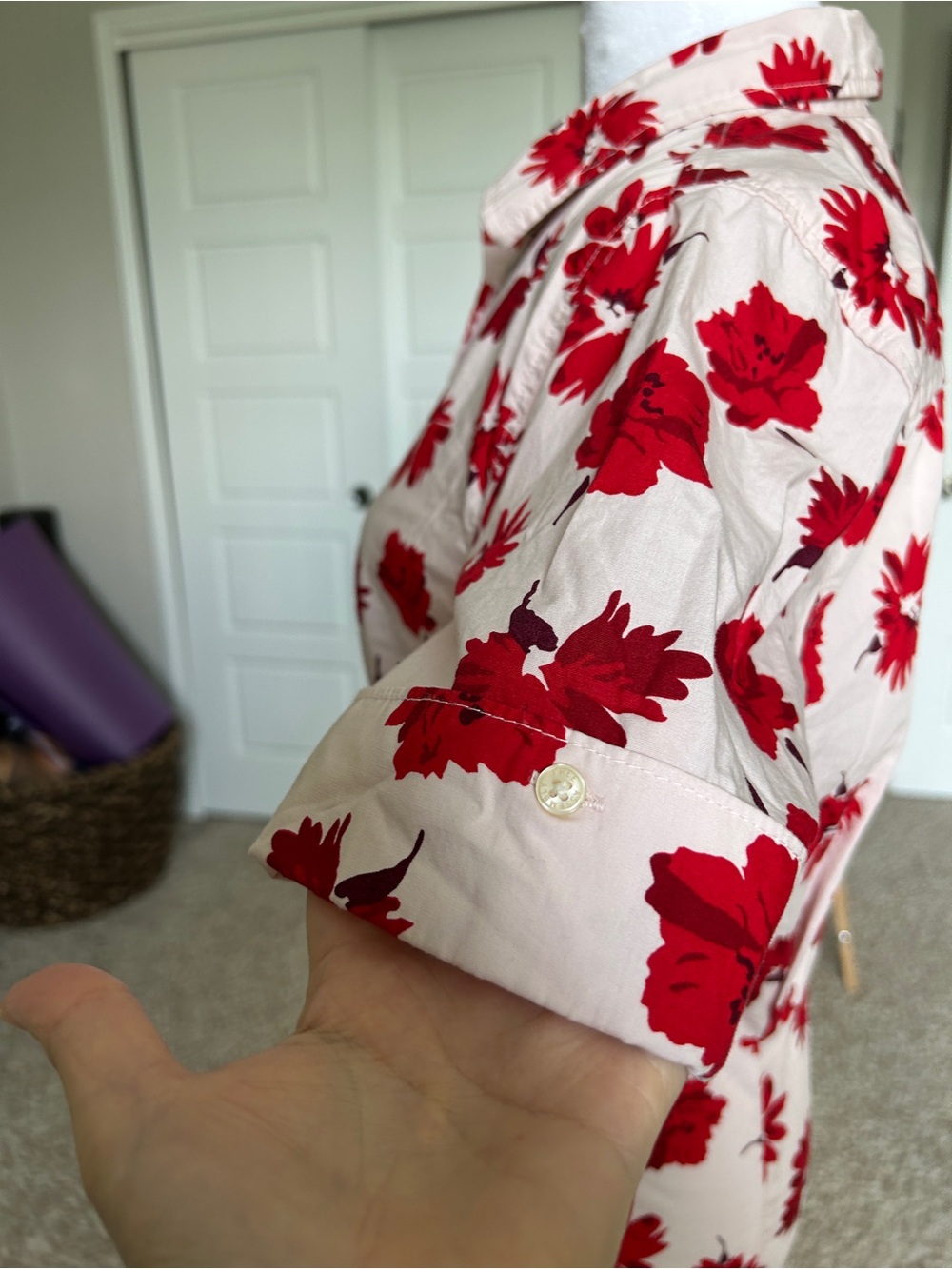FREE ASSEMBLY Cotton Mini Shirt Dress Crossover Tie Detail Pink, Red Flowers | M - Picture 5 of 10
